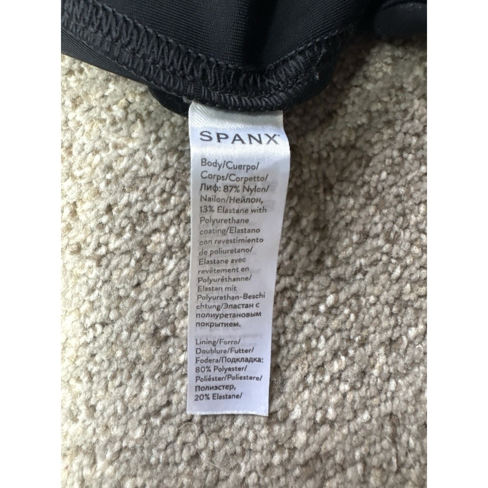 Spanx Faux Leather Leggings Womens Small Petite Mid Rise Black Pull On Stretch - Picture 8 of 9